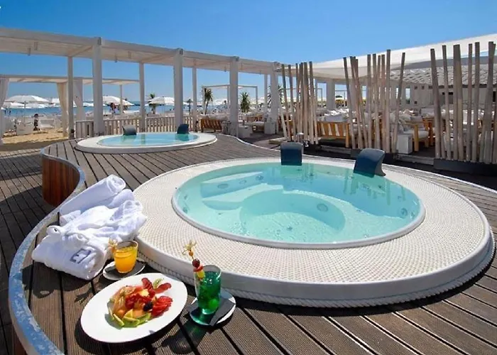 Tramonto Luxury With Private Swimming Pool דירה