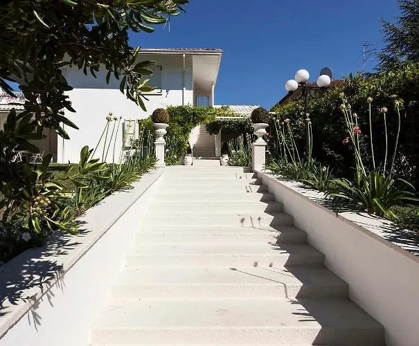 Daire Tramonto Luxury With Private Swimming Pool *